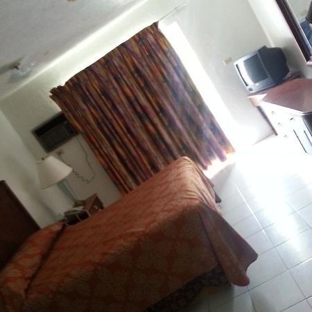 Nettie'S Different Of Nassau Casuarina'S Exterior photo